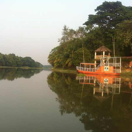 Chitra Resort Narail Экстерьер фото